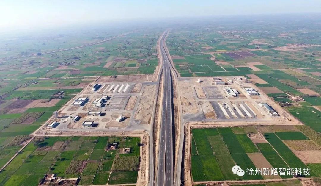 新路科技滑模機攻堅克難創(chuàng)佳績，中鐵二十局海外工程再獲好評！