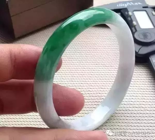 蘋果版澳客下載不了,7萬多網(wǎng)購到瑕疵手鐲獲3倍賠償快速計劃解答設計_投資版92.66.96