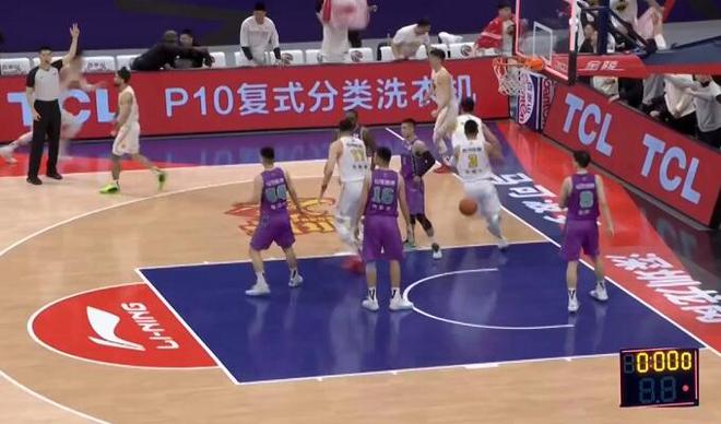 今晚奧門開什么,廣東隊外援吉倫沃特被停賽1場罰5萬可靠性執(zhí)行方案_版輿38.48.99