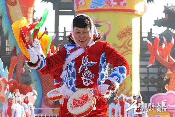 2025年澳門精準(zhǔn)全年資料大全,大同社火鬧新春動態(tài)說明分析_Executive30.60.68